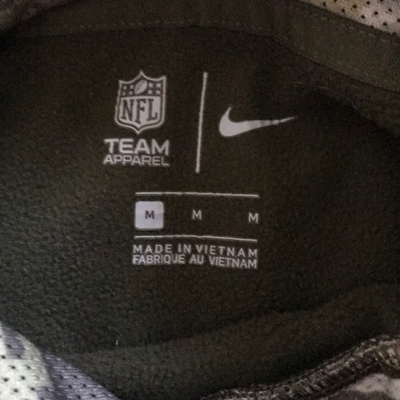 Patriots salute to service sweatshirt - Picture 2 of 2